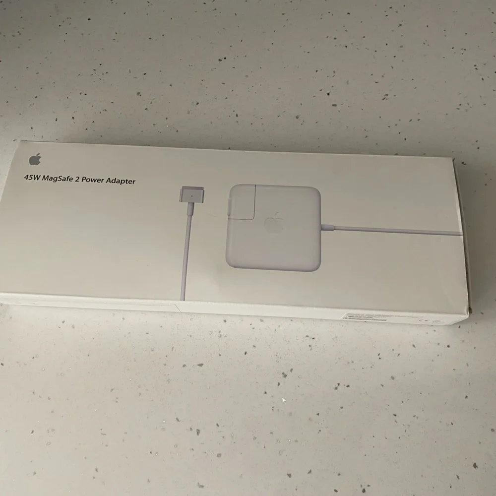 45W Mag Safe 2 Power Adapter (45W) suitable for MacBook Air